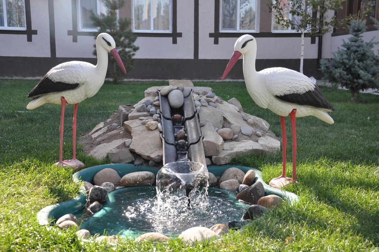 Hotel "Aishadeluxe" Тараз Екстериор снимка
