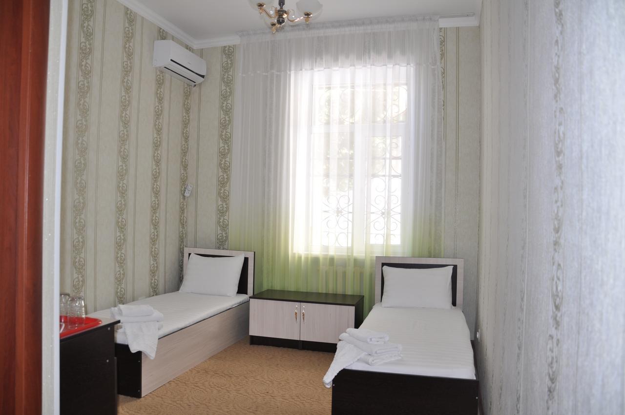 Hotel "Aishadeluxe" Тараз Екстериор снимка